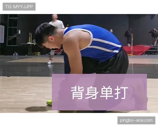 篮球中的背身单打规则是什么？新手玩家必看详解